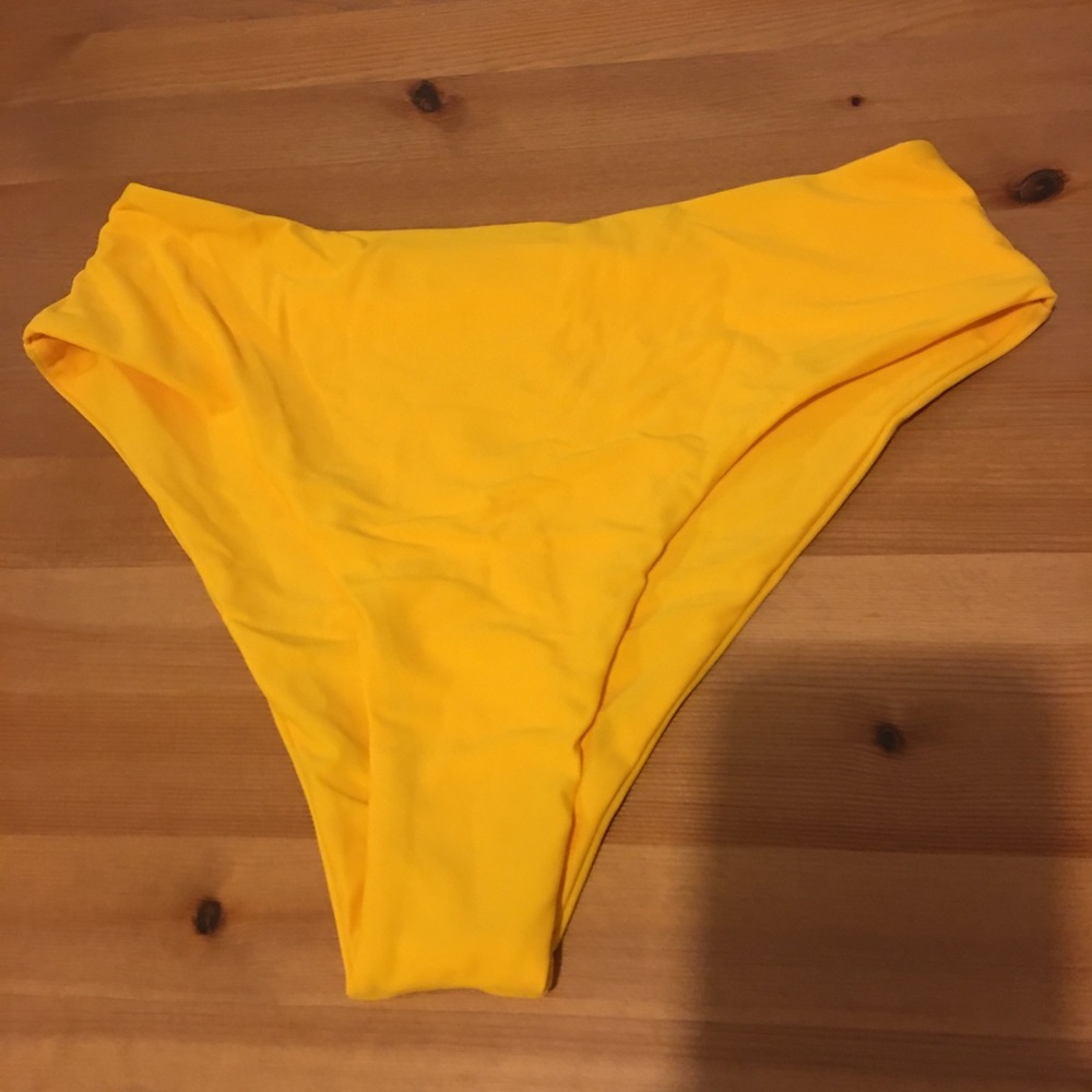 Bikini set - Picture 8 of 9